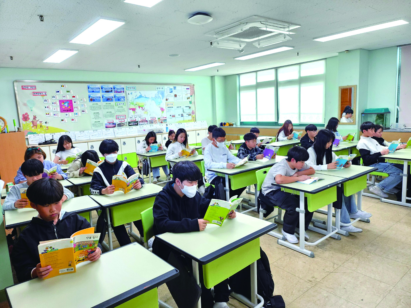 ‘아침 10분 독서’ 책 읽는 학교문화 조성 이미지(2)