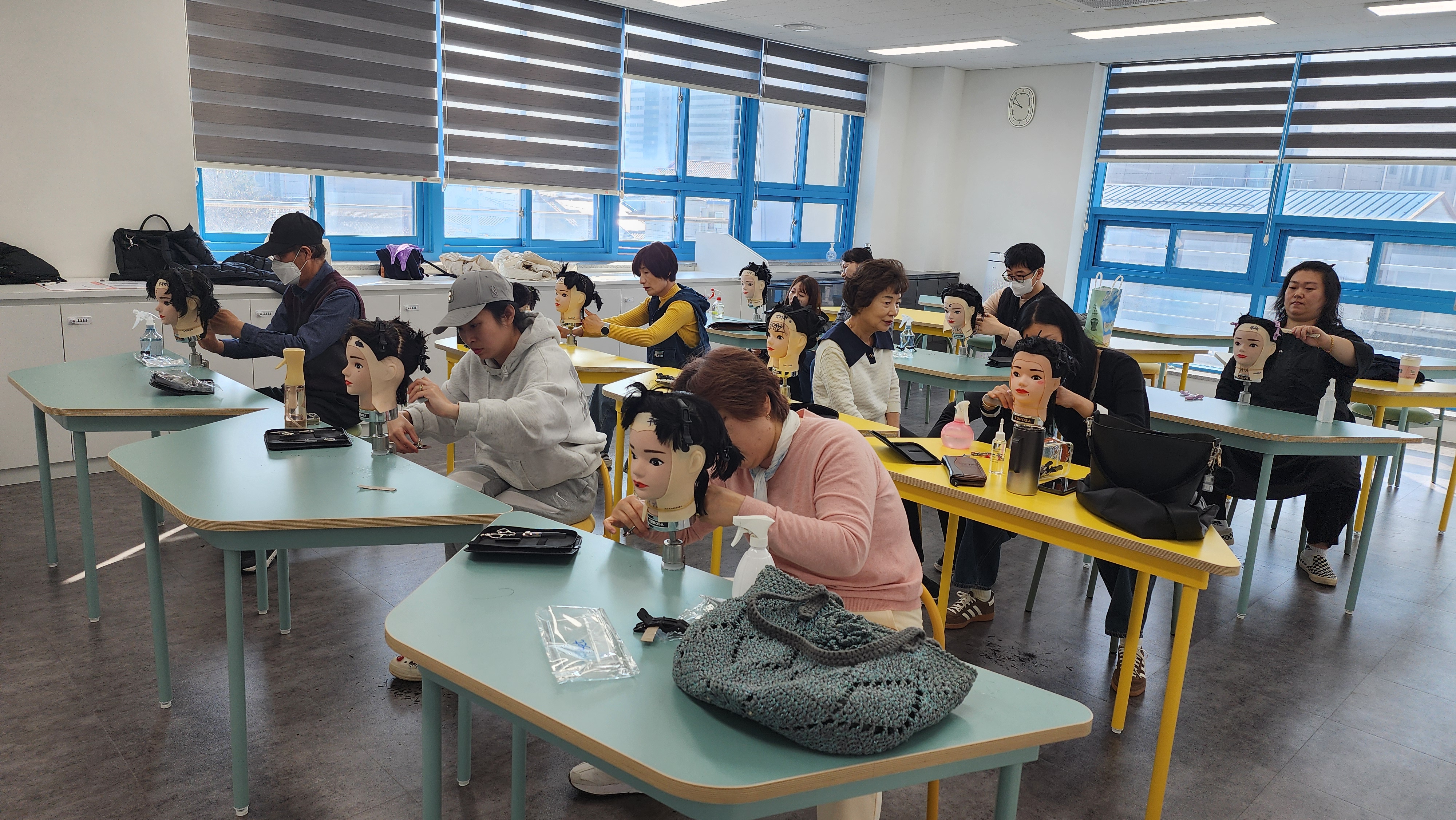 부안학생교육문화관, 생활밀착형 평생교육 우리집 미용기술사 큰 호응 이미지(1)