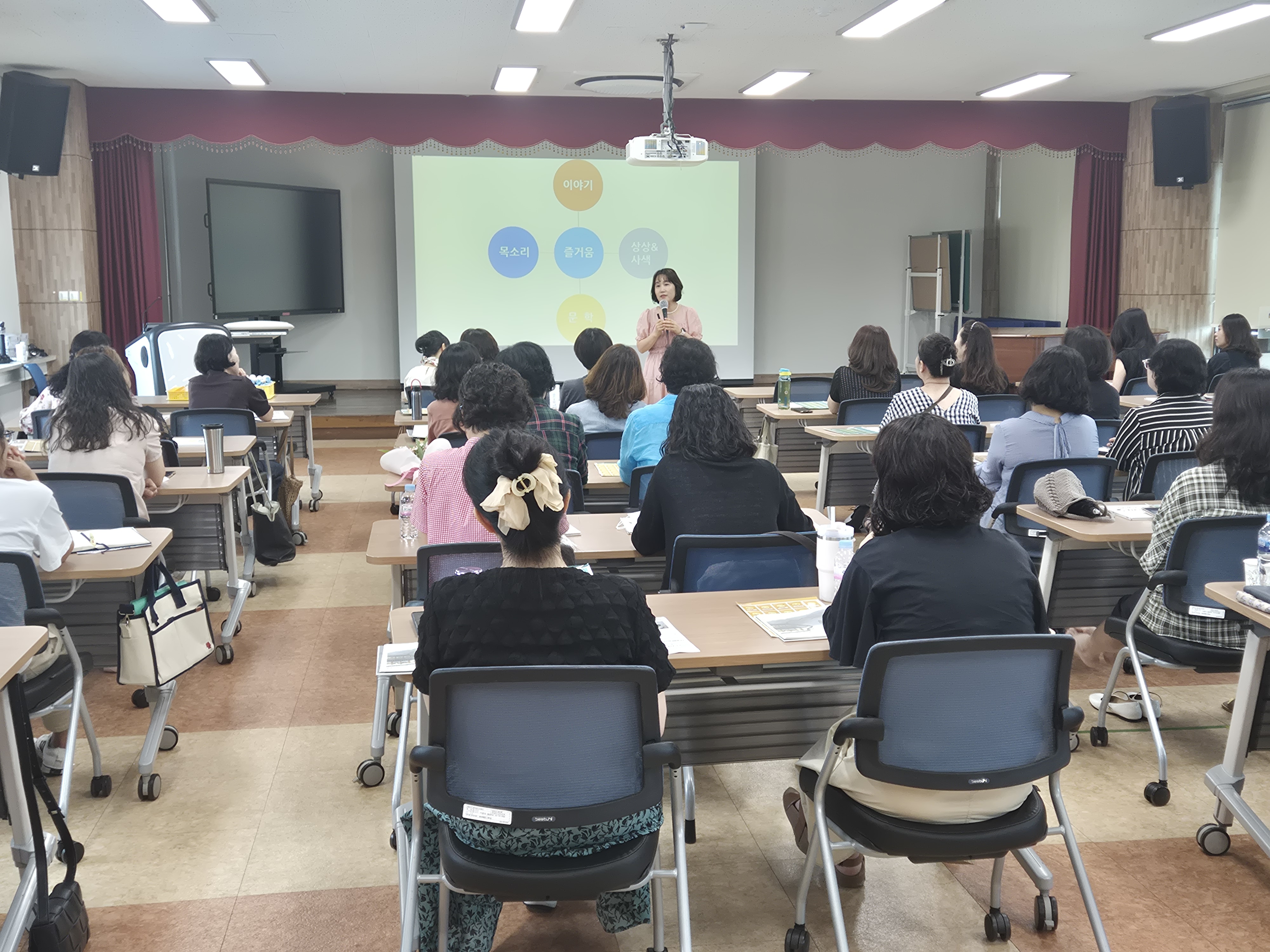 남원교육지원청, 2025년 남원 돌봄전담사 역량 강화 연수 이미지(2)