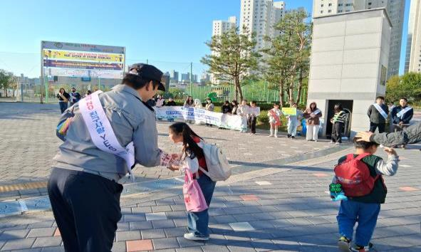 군산금빛초, 폭력 및 유괴 예방 학교, 만들어요! 이미지(3)