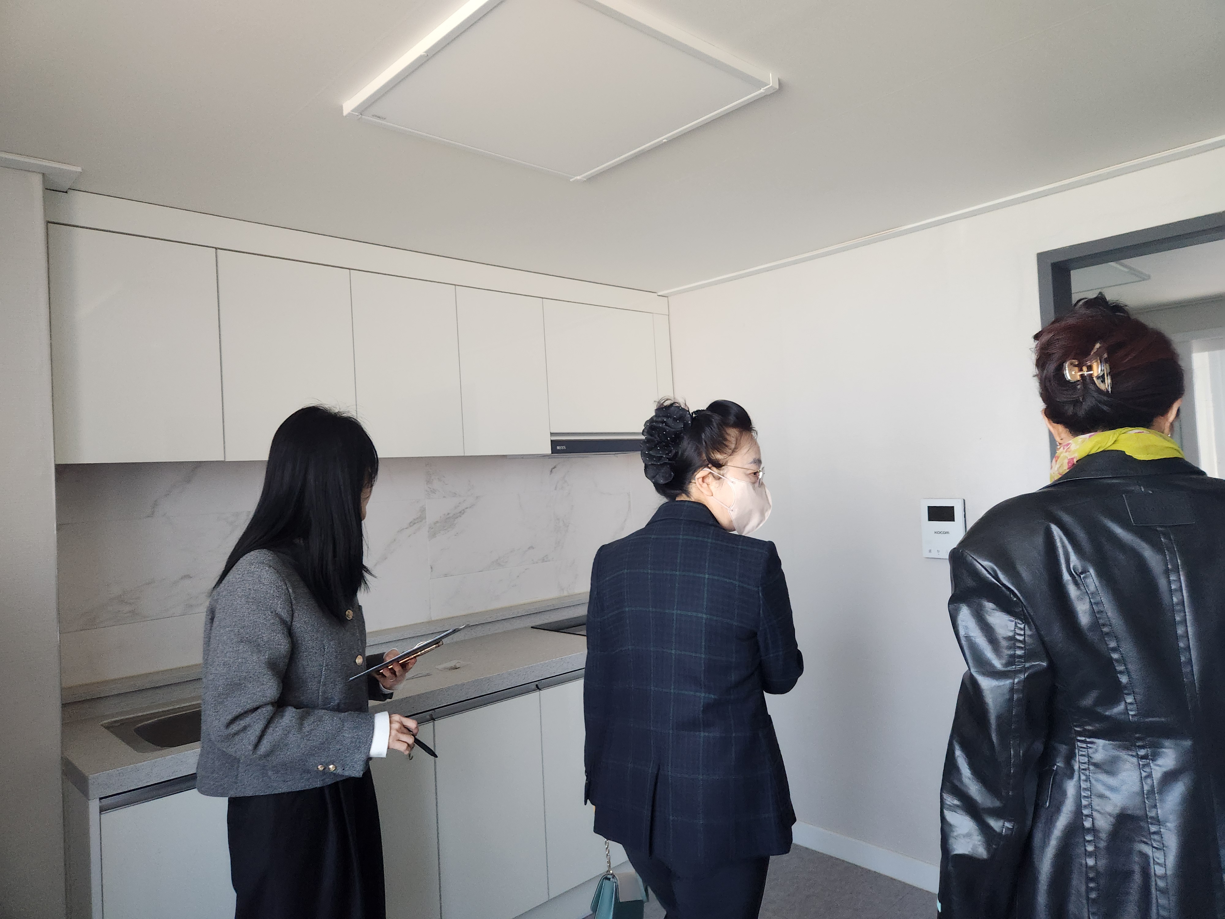 고창교육지원청, 관내 교직원 연립사택  현장 방문 안전점검 실시 이미지(1)