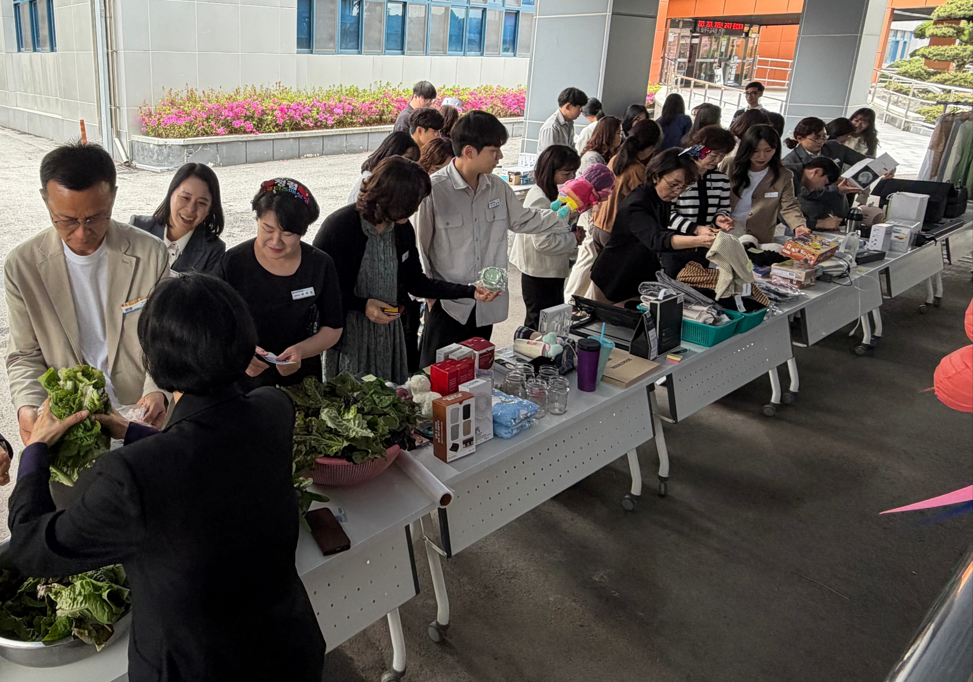 청렴으로 나누고, 소통으로 잇는“청렴 나눔 플리마켓”운영 이미지(2)