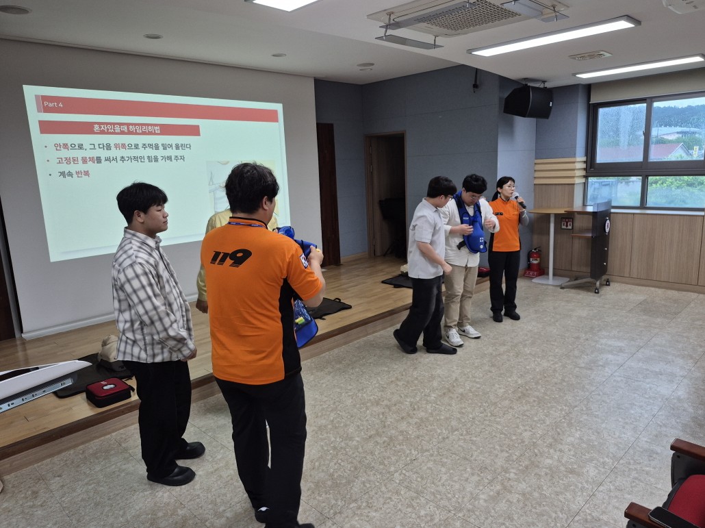 남원교육지원청, 골든타임 지킨다. 직원 응급처치 교육 실시 이미지(1)