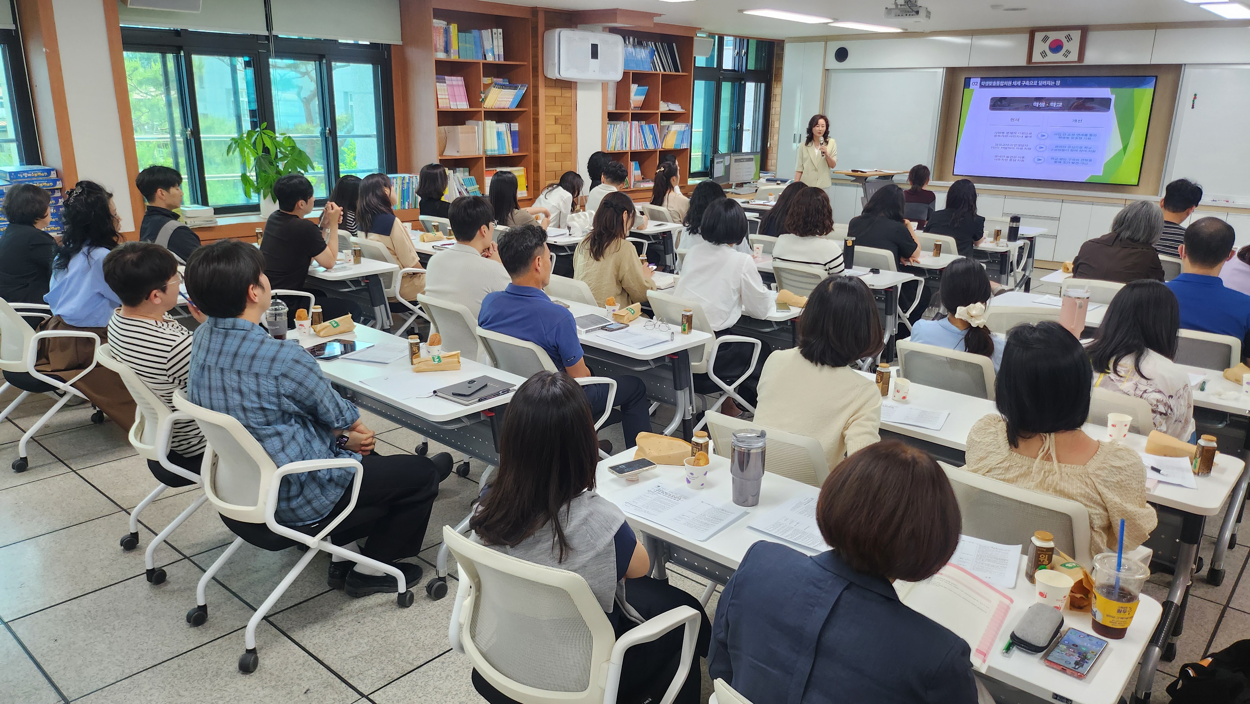 전주교육지원청, 학생맞춤통합지원 체계 현장 안착 돕는다 이미지(2)