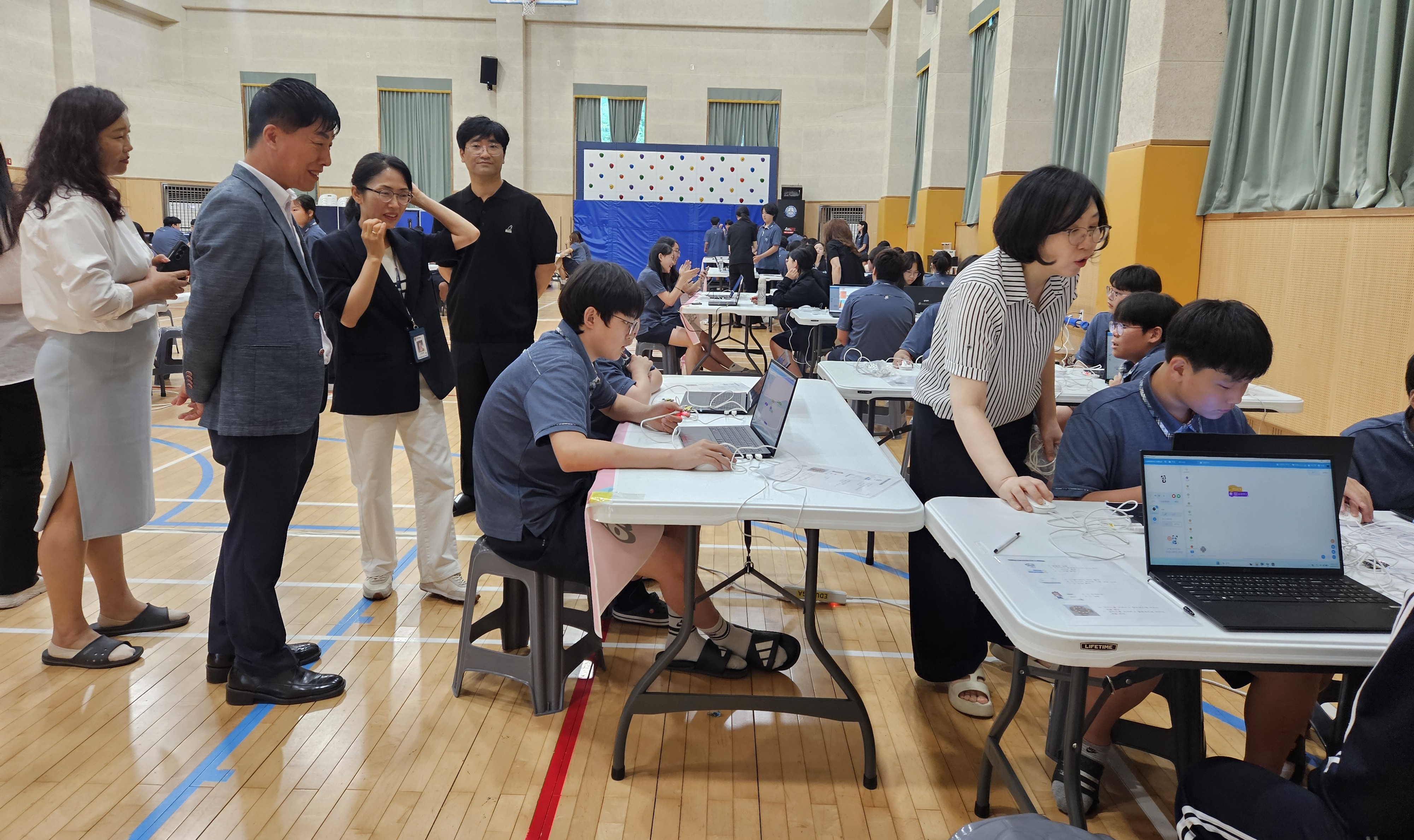 군산교육지원청,‘2026년 학교로 ON! AI 미래교실 캠프’운영 이미지(2)