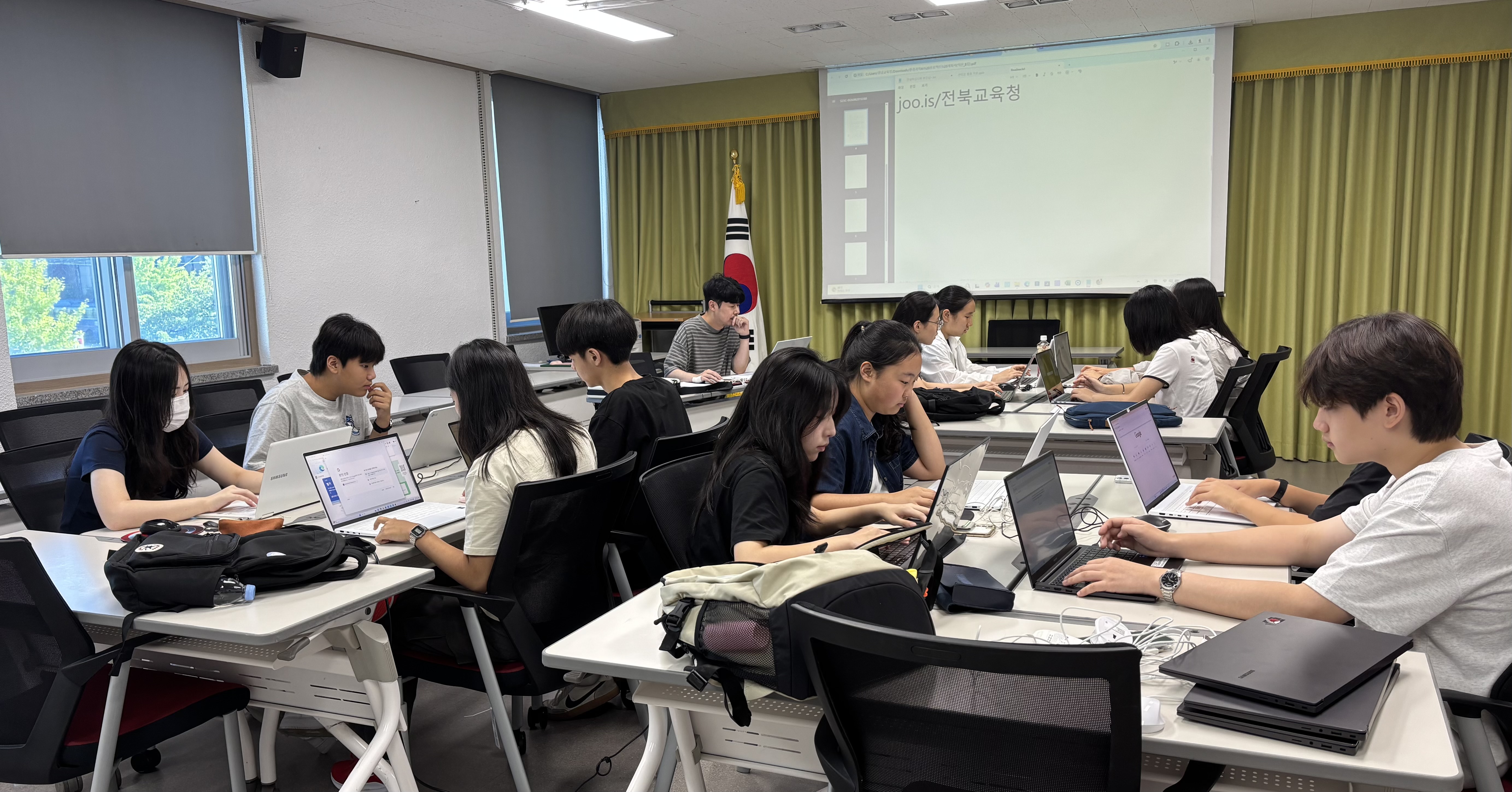 익산교육지원청, “익산 학생들, 과학과 AI로 지역 환경 문제 해결책 찾는다” 이미지(2)